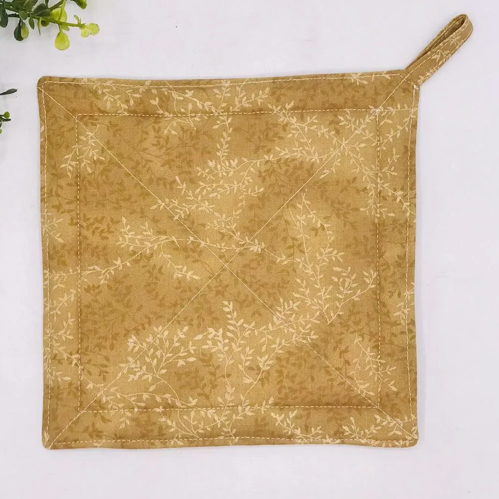 1 Square Potholder Neutral Tan VInes, Cottage Core Kitchen 7x7 Inches